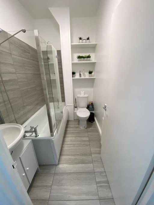 2 Bedroom Flat In London Exterior photo