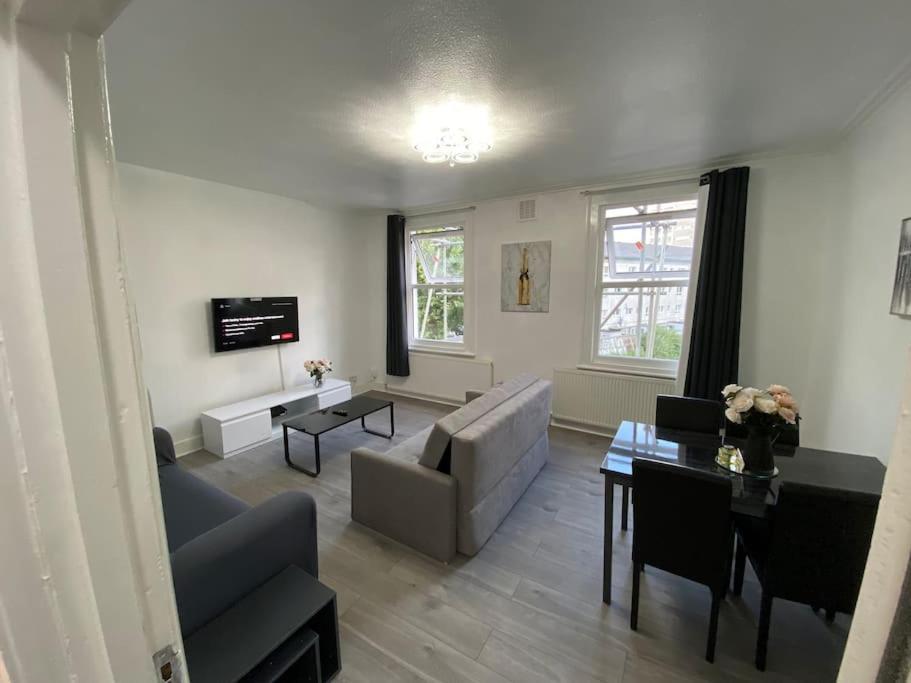2 Bedroom Flat In London Exterior photo